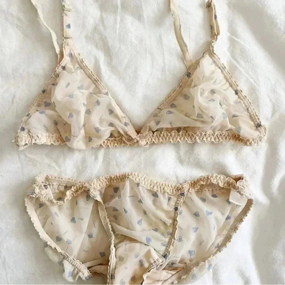 Vintage Authentic YSL Lingerie Set - Medium - Picture 1 of 9